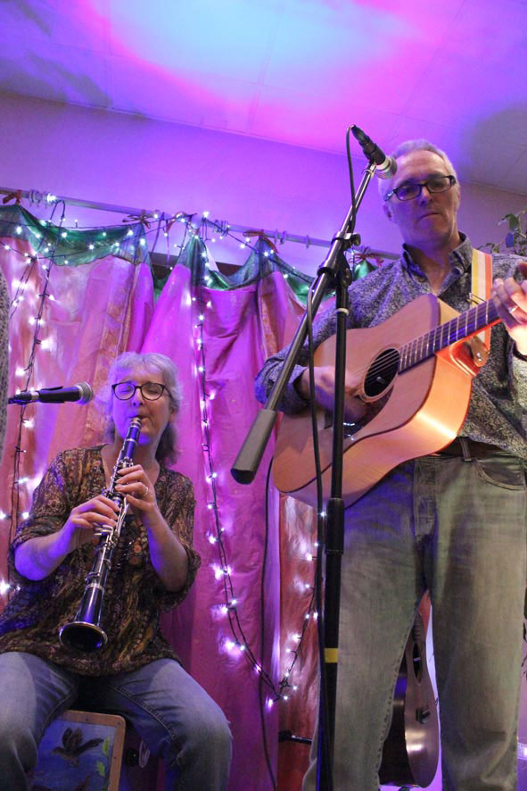 Tim-Church-MILTON HIDE clarinet-and-guitar